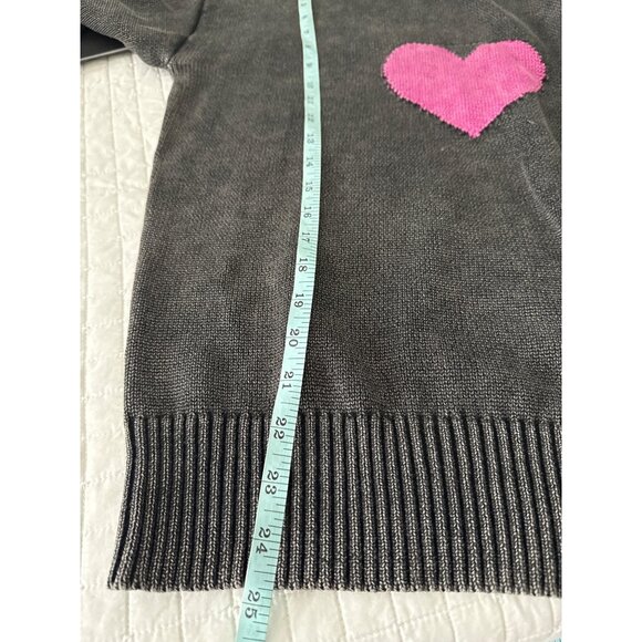 Alison Sheri Womens Grey Sweater With Pink Heart Size S/P Wool & Polyester Blend - Picture 11 of 12